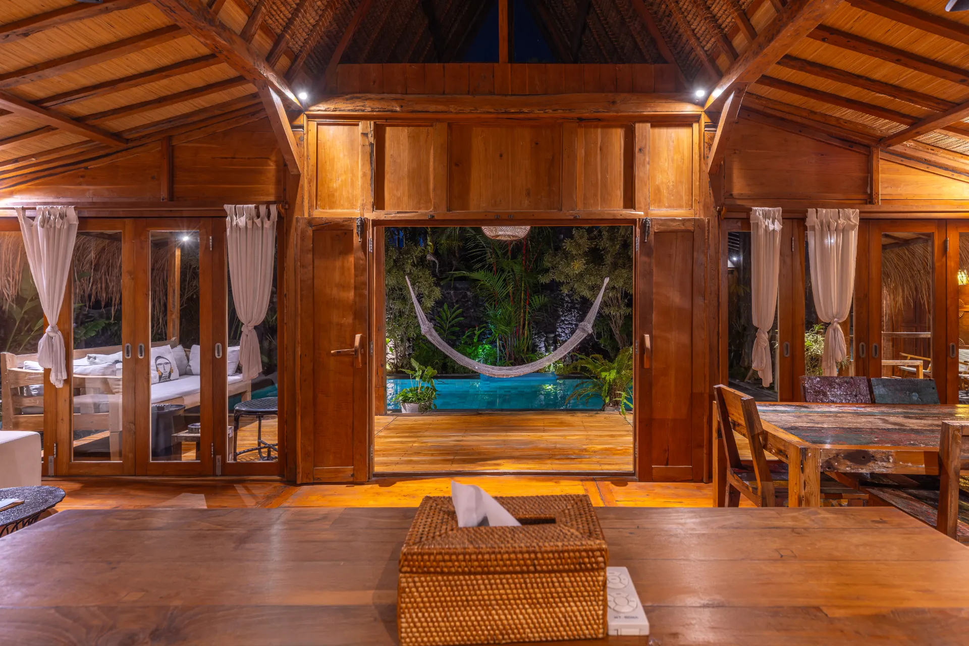 Wanderlust - 3BR Luxe Rustic Canggu | Private Pool & Hammock — image 1