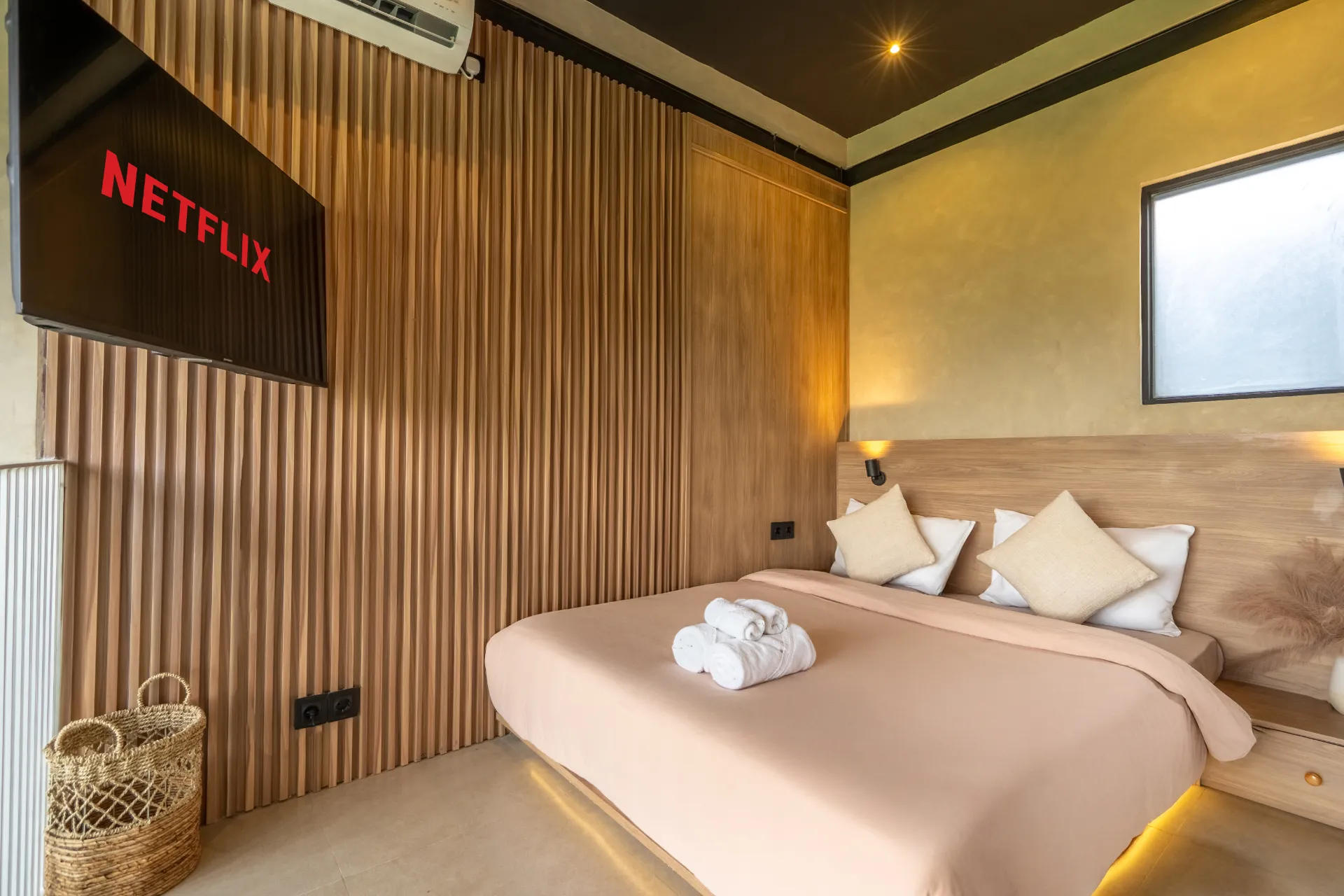 Exhale - 1BR Canggu Loft | Pool & Serene Paddy Views — image 4