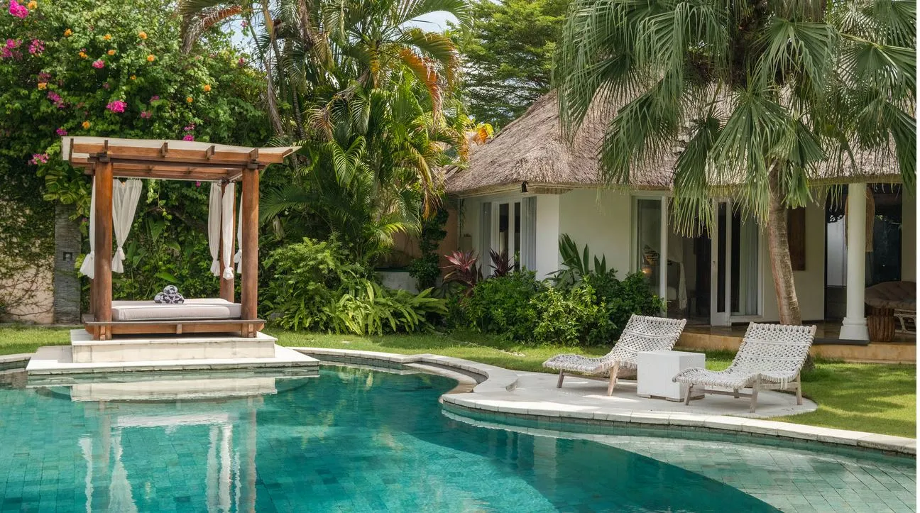 Bali Tropical Living in the Heart of Seminyak — image 2