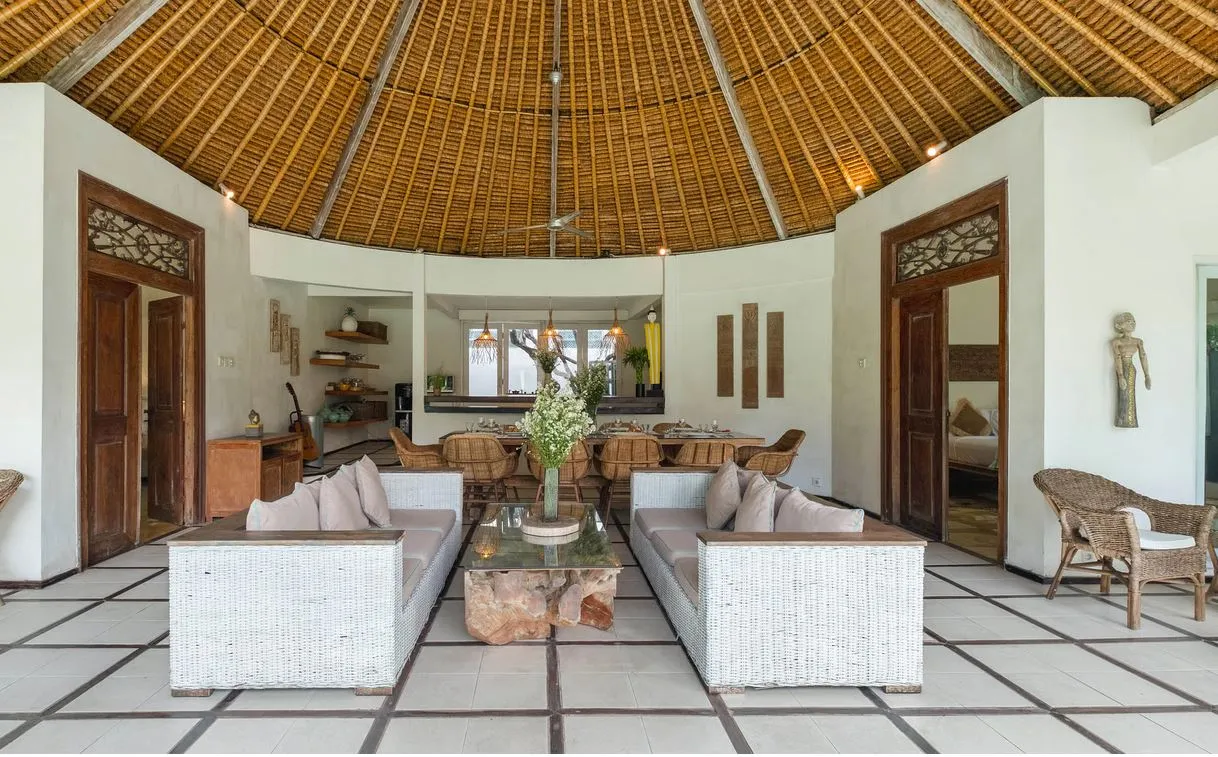 Bali Tropical Living in the Heart of Seminyak — image 4