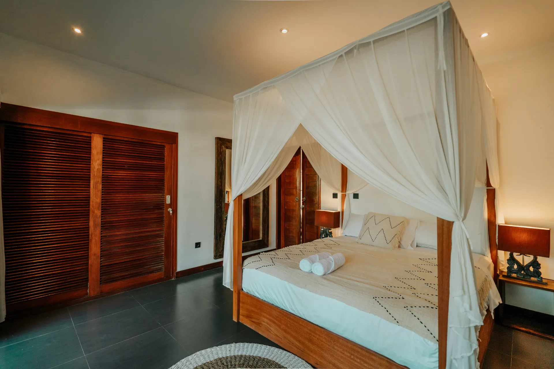 4BR SPACIOUS VILLA IN BUDK — image 3