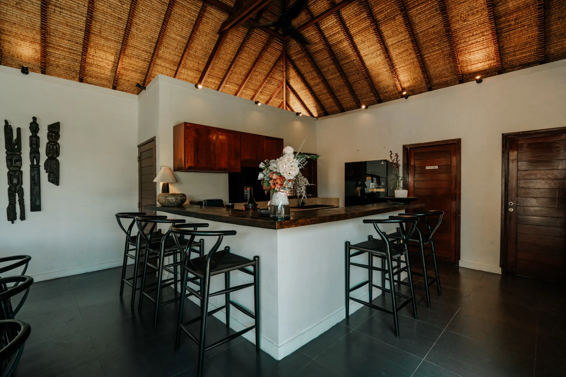 4BR SPACIOUS VILLA IN BUDK — image 4