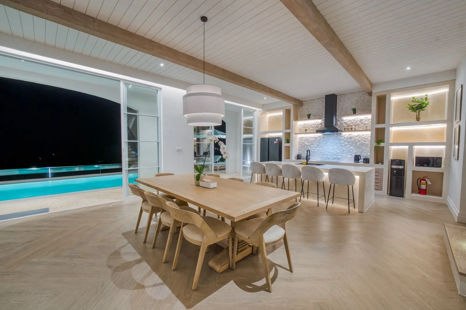 Villa For Rent 4 Bed In Ungasan South Kuta Bali PO-3996 — image 3