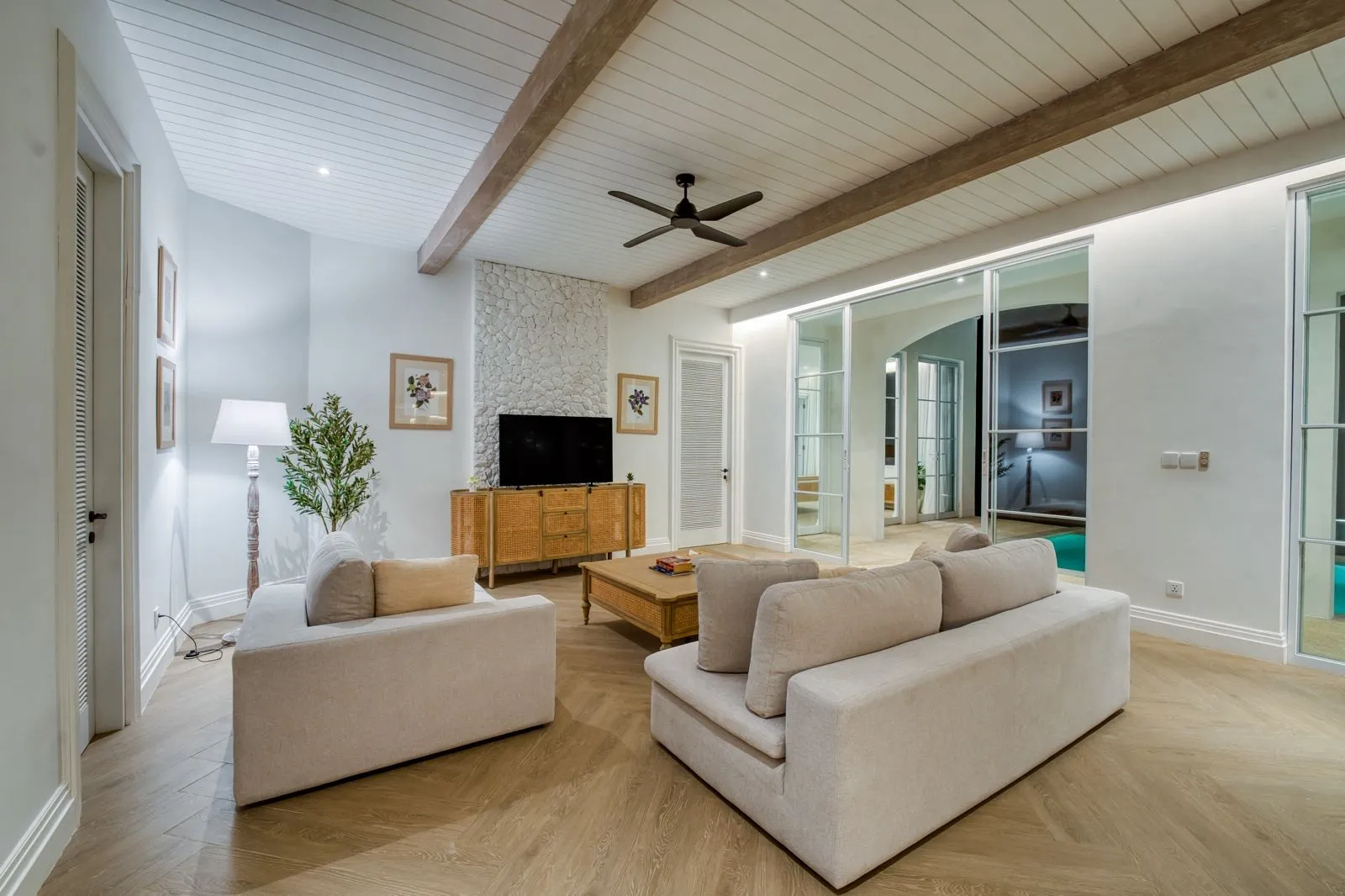 Villa For Rent 4 Bed In Ungasan South Kuta Bali PO-3996 — image 4