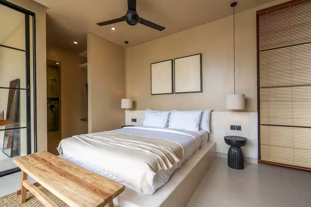 📍 Heart of Pererenan: 3BR Designer Villa Enclosed Living & Full Service – AF56 — image 4