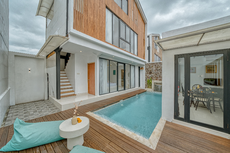 Contemporary 2bd Villa with Pool Near Nuanu & Luna