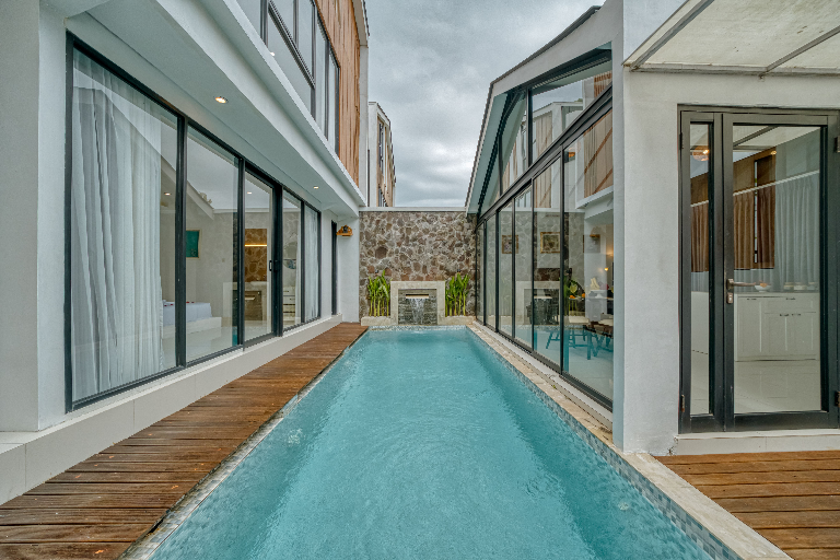Contemporary 2bd Villa with Pool Near Nuanu & Luna — image 2