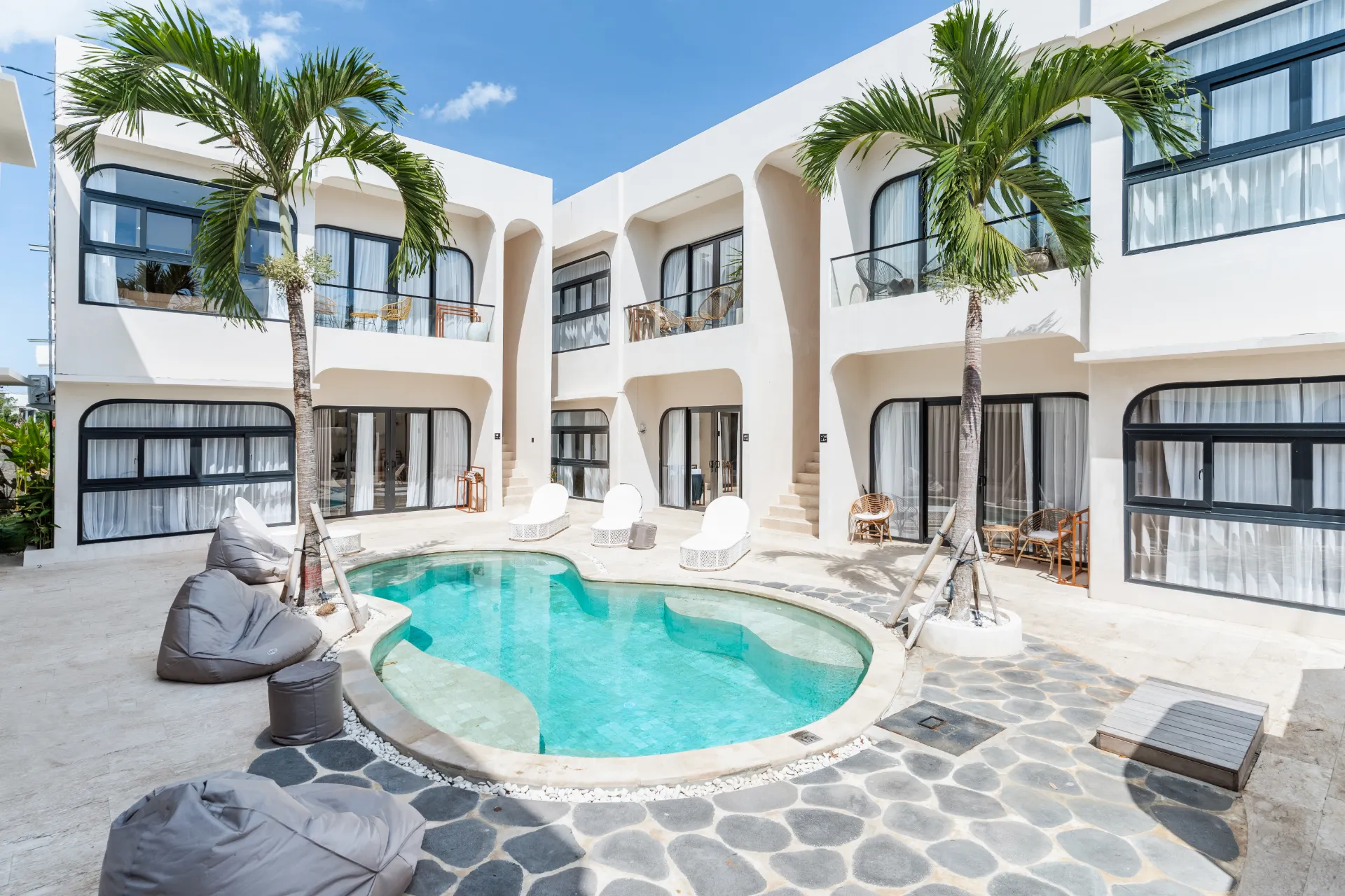 Modern 1BR Apartment – Minutes from Balangan Beach