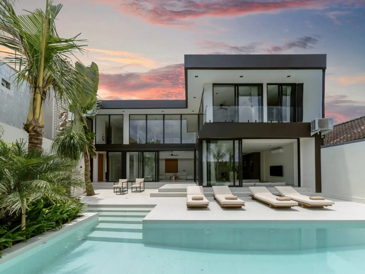 Villa For Rent 4 Bed In SeminyakBadung Bali PO-4007
