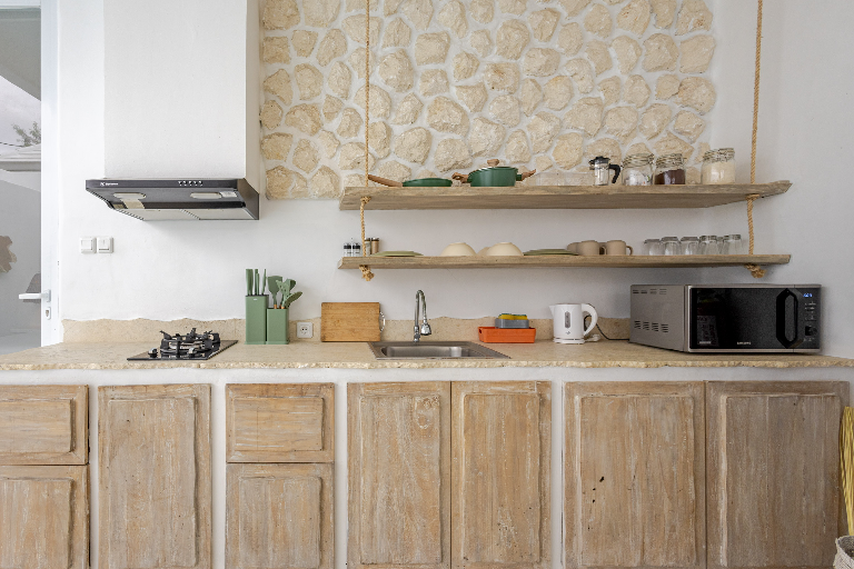 2 bdr Mediterranean Style — image 4