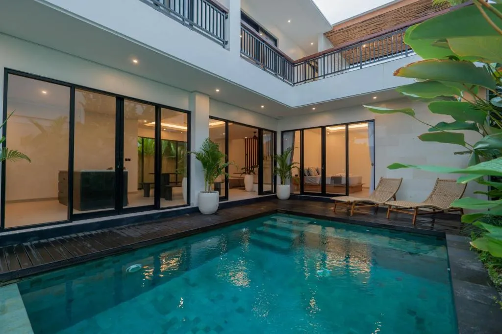 3 BR VILLA IN SESEH — image 2