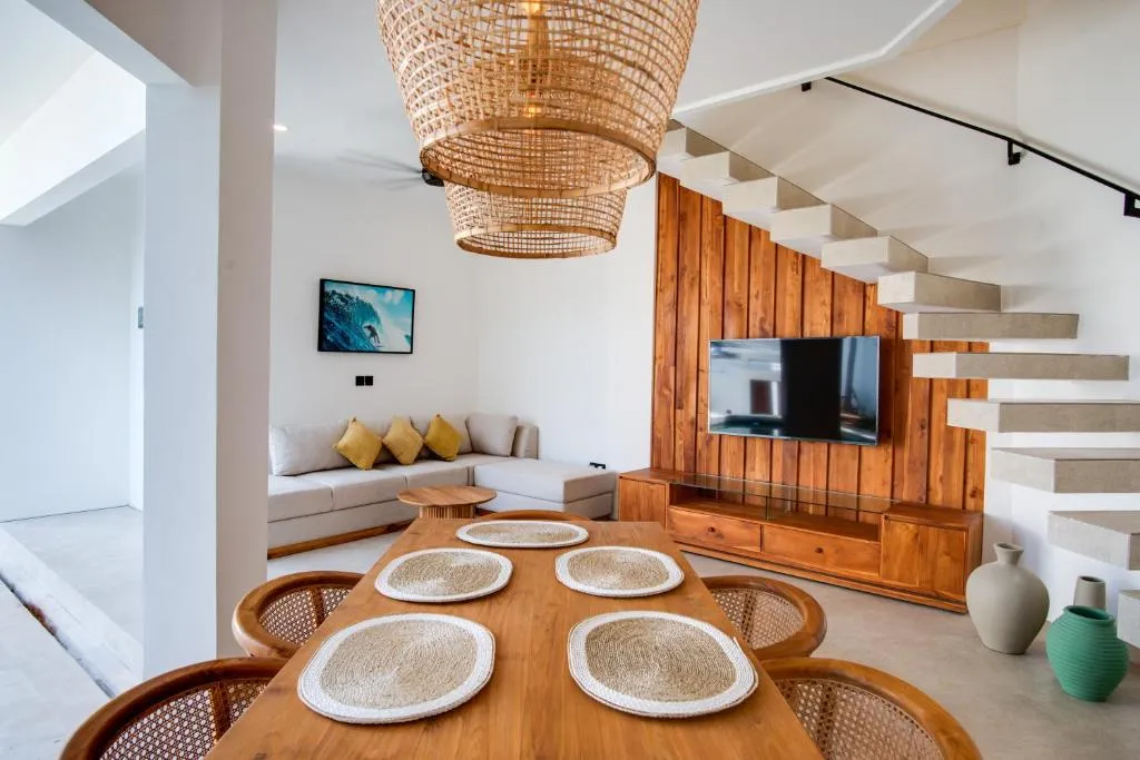 3 BR VILLA IN SESEH — image 3