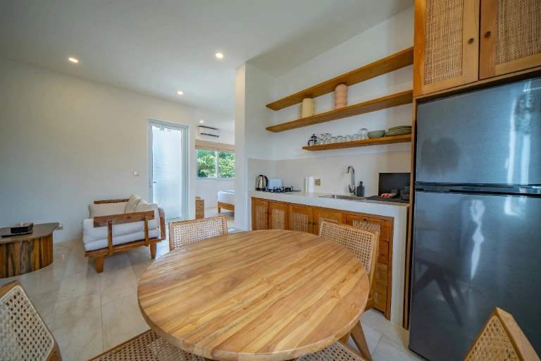 Apartment For Rent 1 Bed In Batu Bolong Canggu Bali PO-4013 — image 3