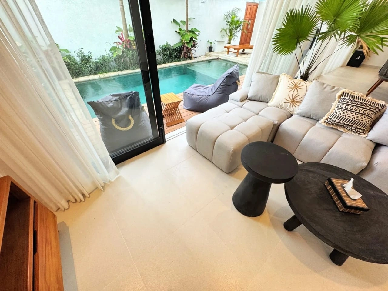 Villa For Rent 2 Bed In BerawaTibubeneng Bali PO-4014 — image 2
