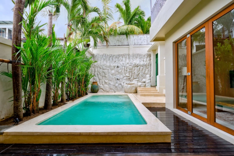 Fresh renovated 3-bedroom villa in the center of Canggu close to Samadi Market
