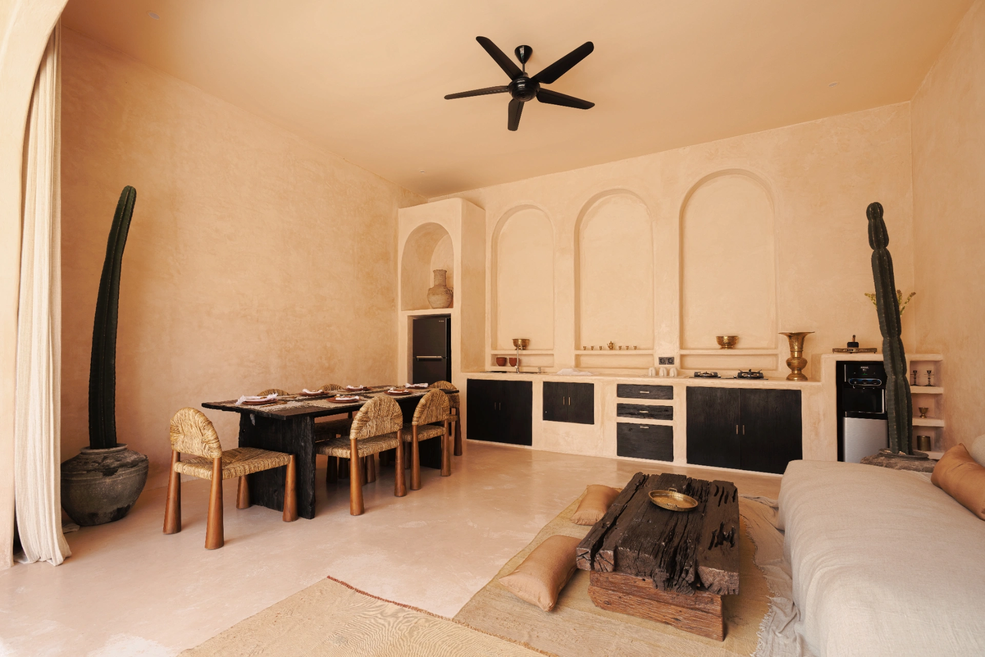 Modern Tropical Mediterranean Style — image 4