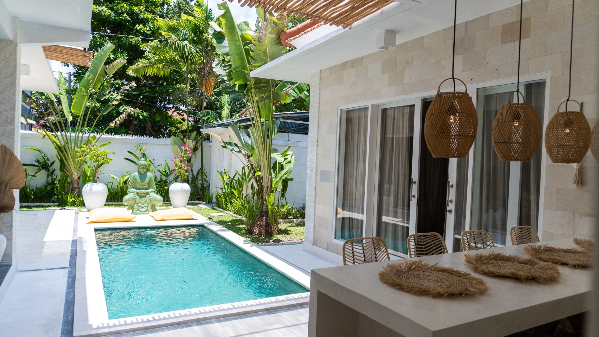 3BR Berawa Villa – Elegant Premium