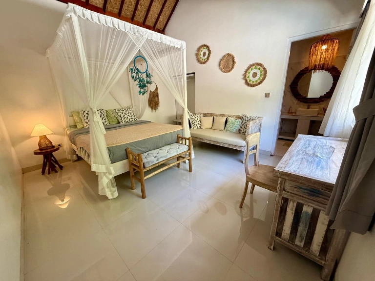 3BR VILLA CANGGU — image 1
