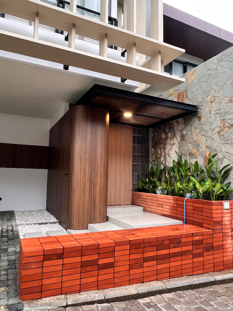 NEW 3BDR IN THE HEART OF CANGGU — image 1