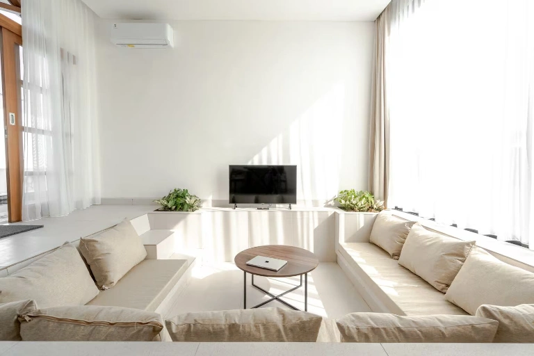 2 Bedrooms Villa for Monthly Rent in Pererenan - Pantai Lima - YO200B — image 2