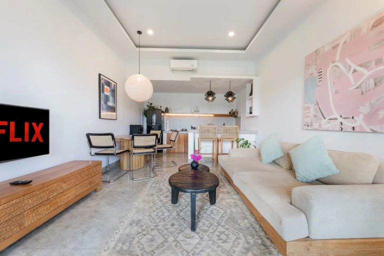 2 Bedrooms Villa For Rent In Pererenan - Pantai Lima - YO201 — image 2