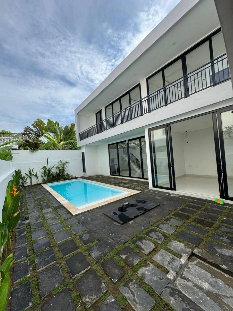 Villa For Rent 3 Bed In PadonanTibubeneng Bali EK-4021 — image 4