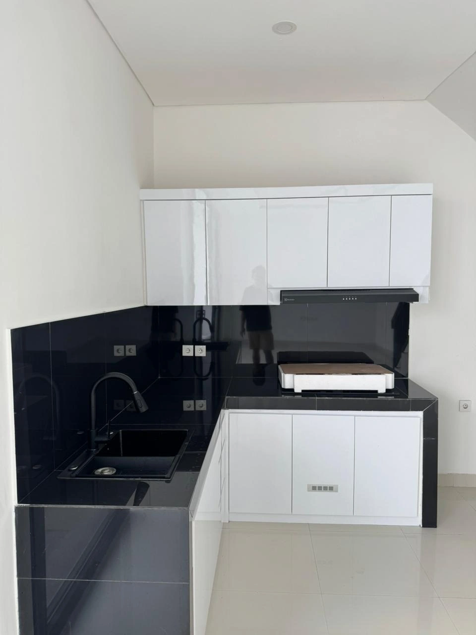 Villa For Rent 3 Bed In PadonanTibubeneng Bali EK-4021 — image 3