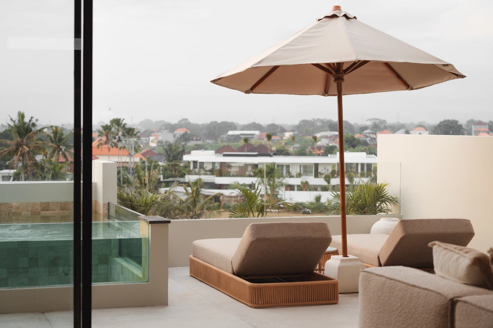 Sore - Canggu 2BR Rice Field Penthouse | Sunset Pool — image 2