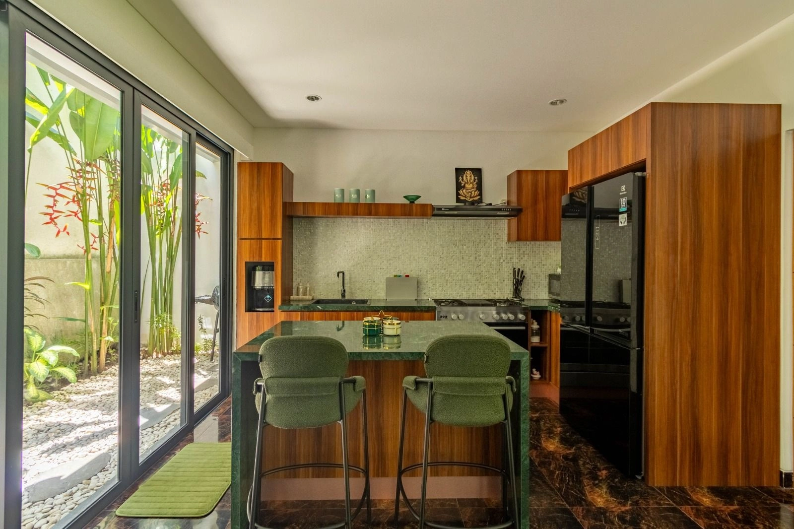 Villa For Rent 3 Bed In PererenanBadung Bali CR-4024 — image 2