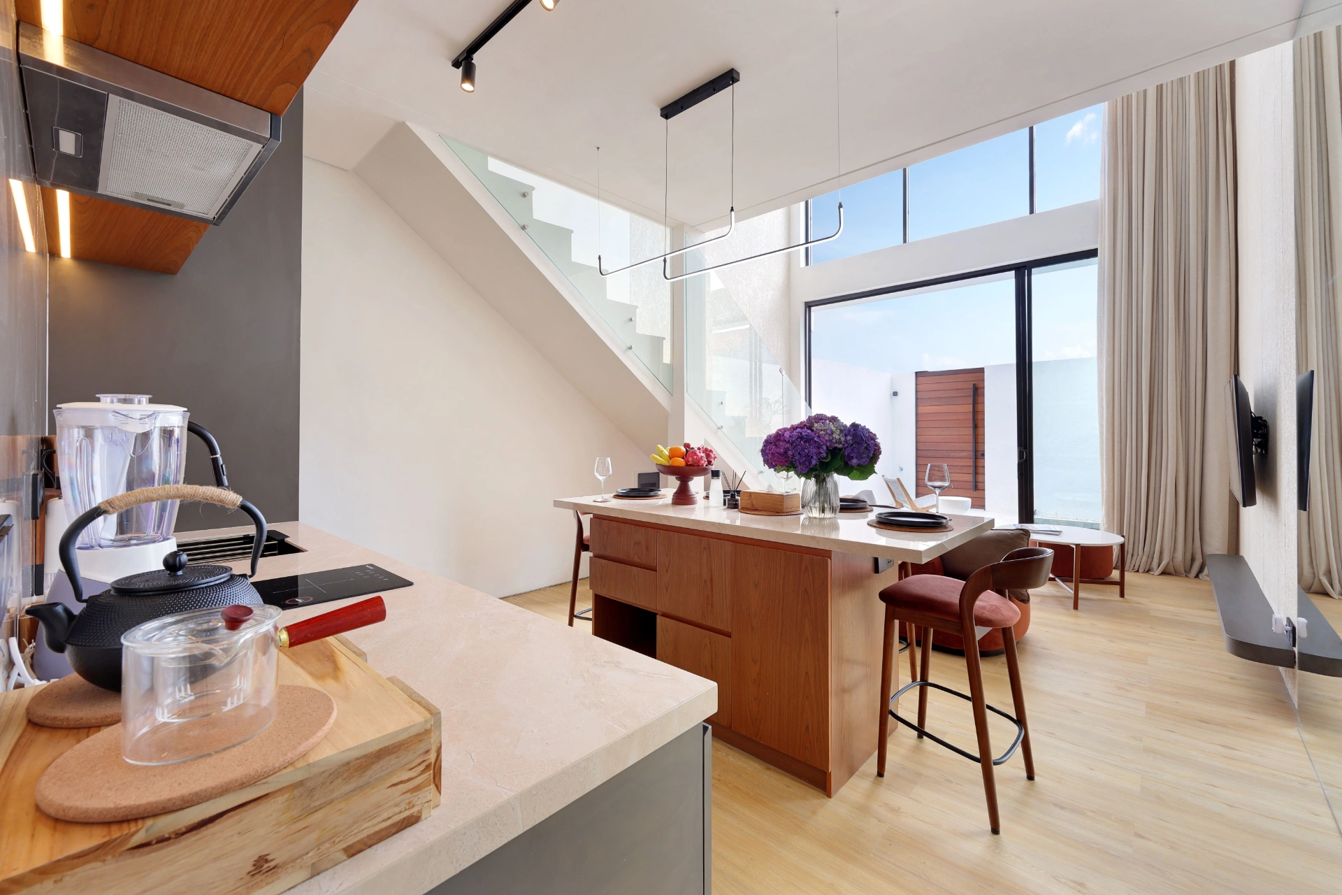 Modern Oasis II Villa Canggu 2BR / 1min to Body Factory / Workspace area — image 4