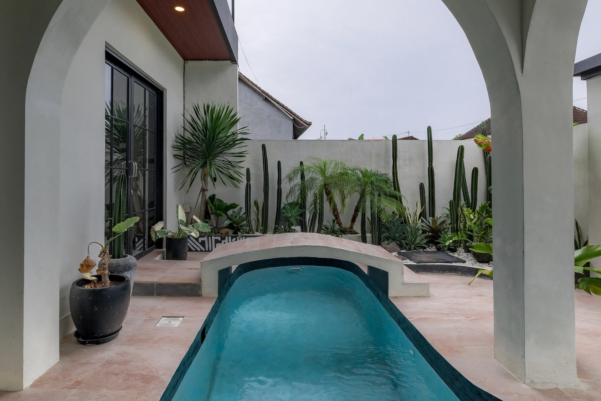 Stunning 2BR Villa w/ Rooftop & 2 Pools — image 2
