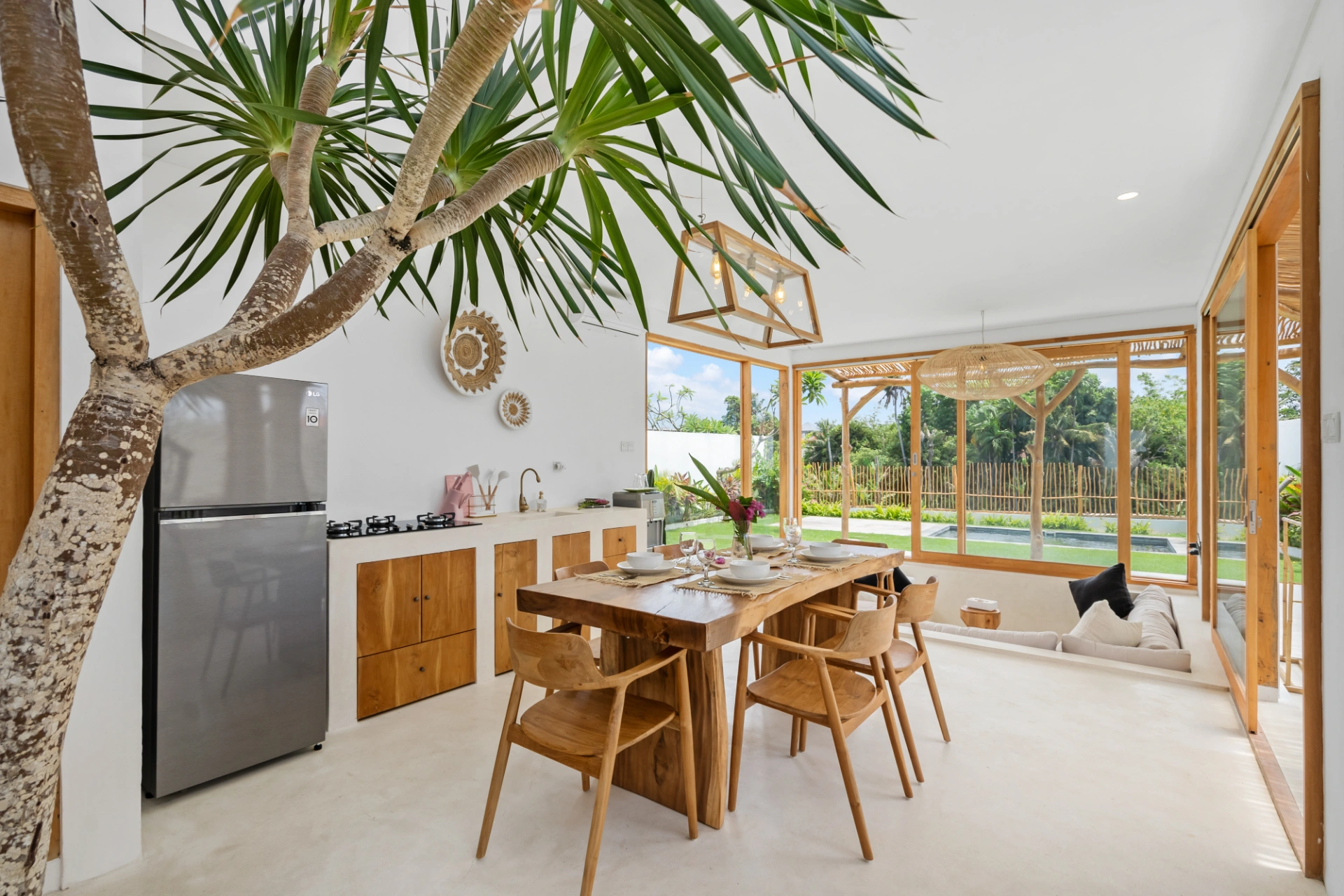 Gigi Sun - 3BR Family Favorites: Poolside Garden Living — image 3
