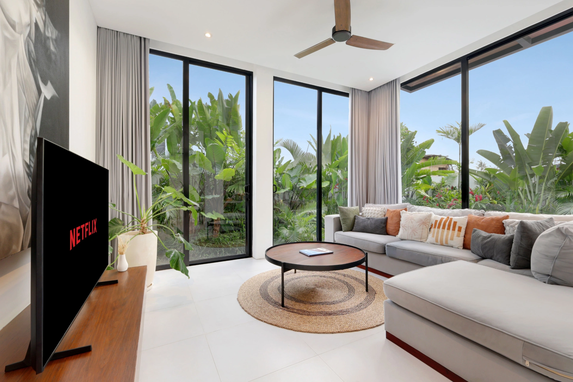 Aquamarine III Pererenan 4BR Lot 8 / Rooftop ocean view / walk to beach — image 3