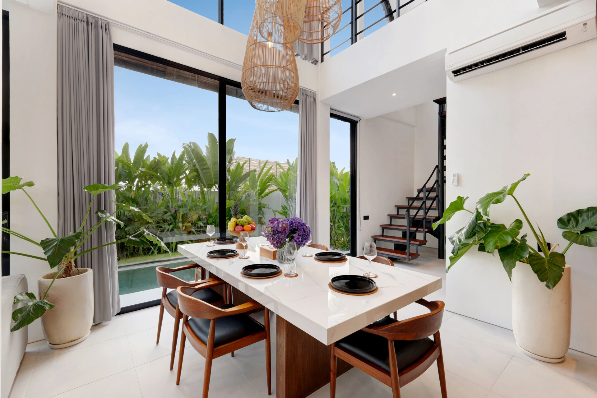 Aquamarine III Pererenan 4BR Lot 8 / Rooftop ocean view / walk to beach — image 4