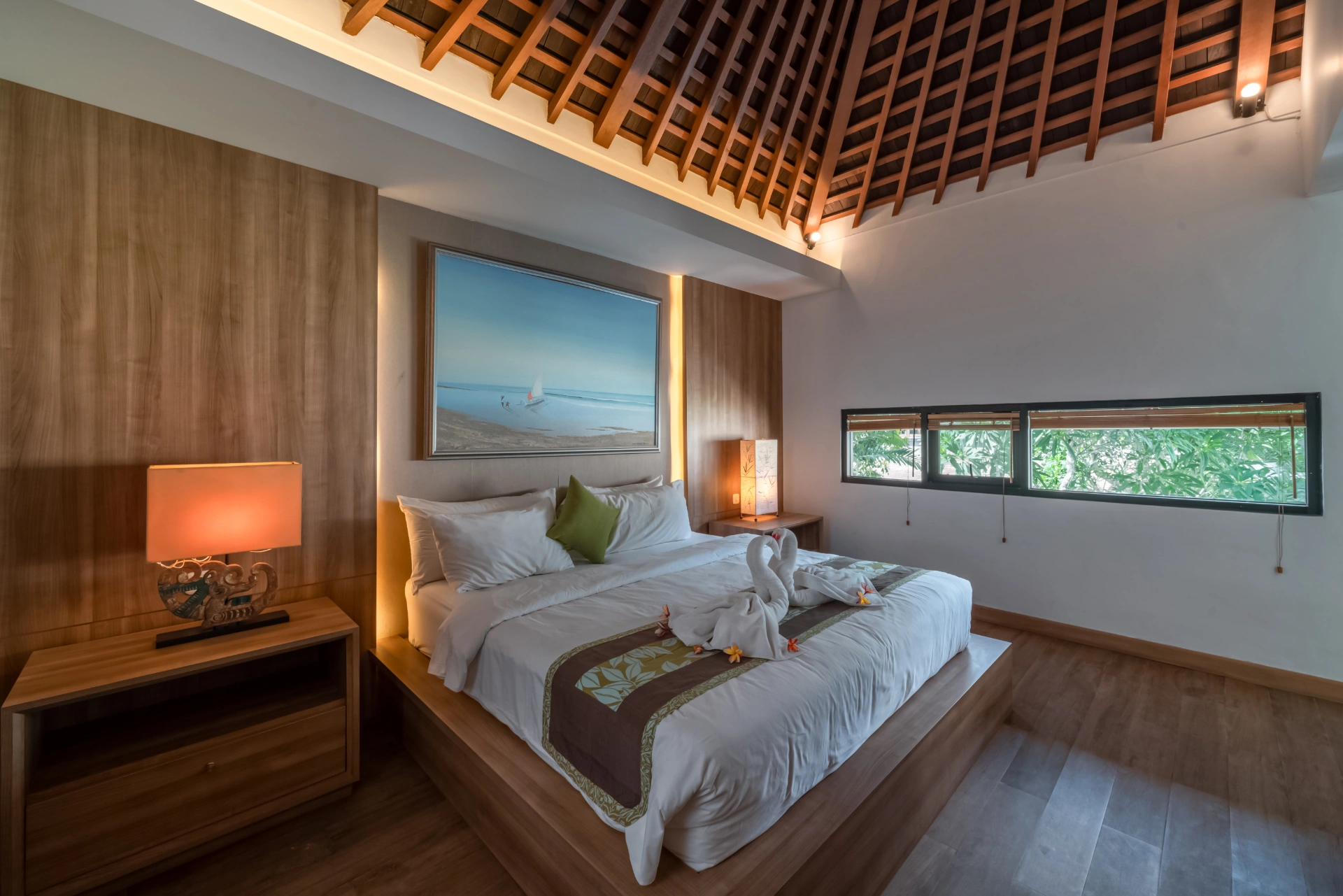 Luxe Balinese Escape: 4BR Villa in Seminyak — image 2