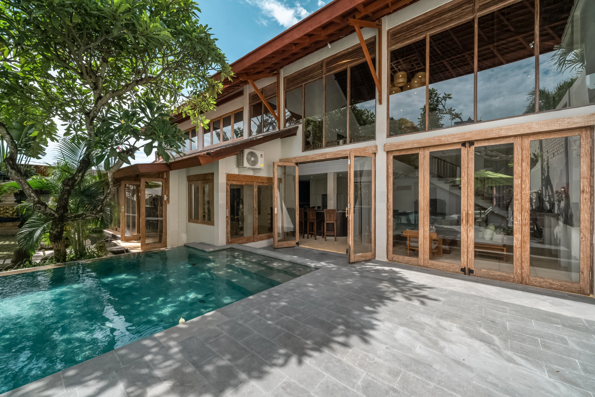 Luxe Balinese Escape: 4BR Villa in Seminyak
