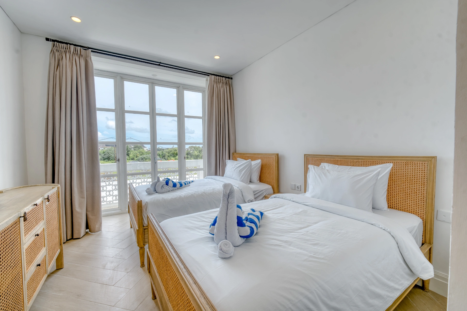 Suku Villa : 4BR Brand New in Berawa Canggu — image 3