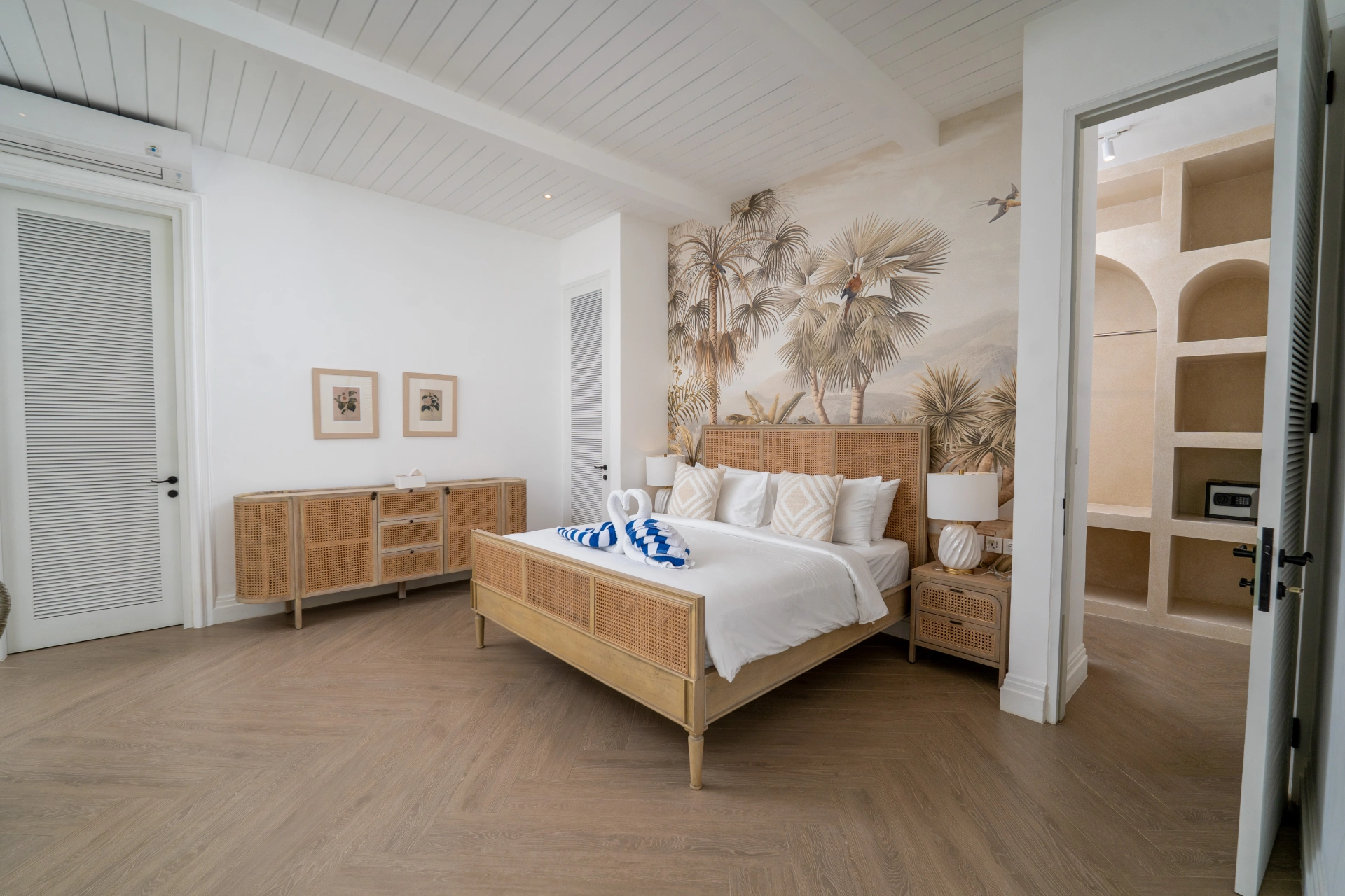 Villa Aclasa: Luxe 4BR Retreat in Central Canggu — image 2