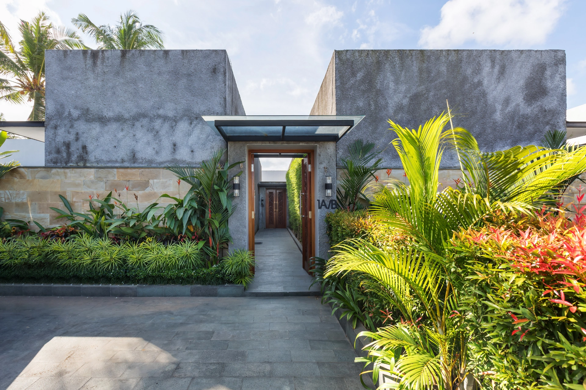 Villa Selikur 2BR - Quiet Ubud Escape: 2-Bedroom Villa in Kemenuh — image 4