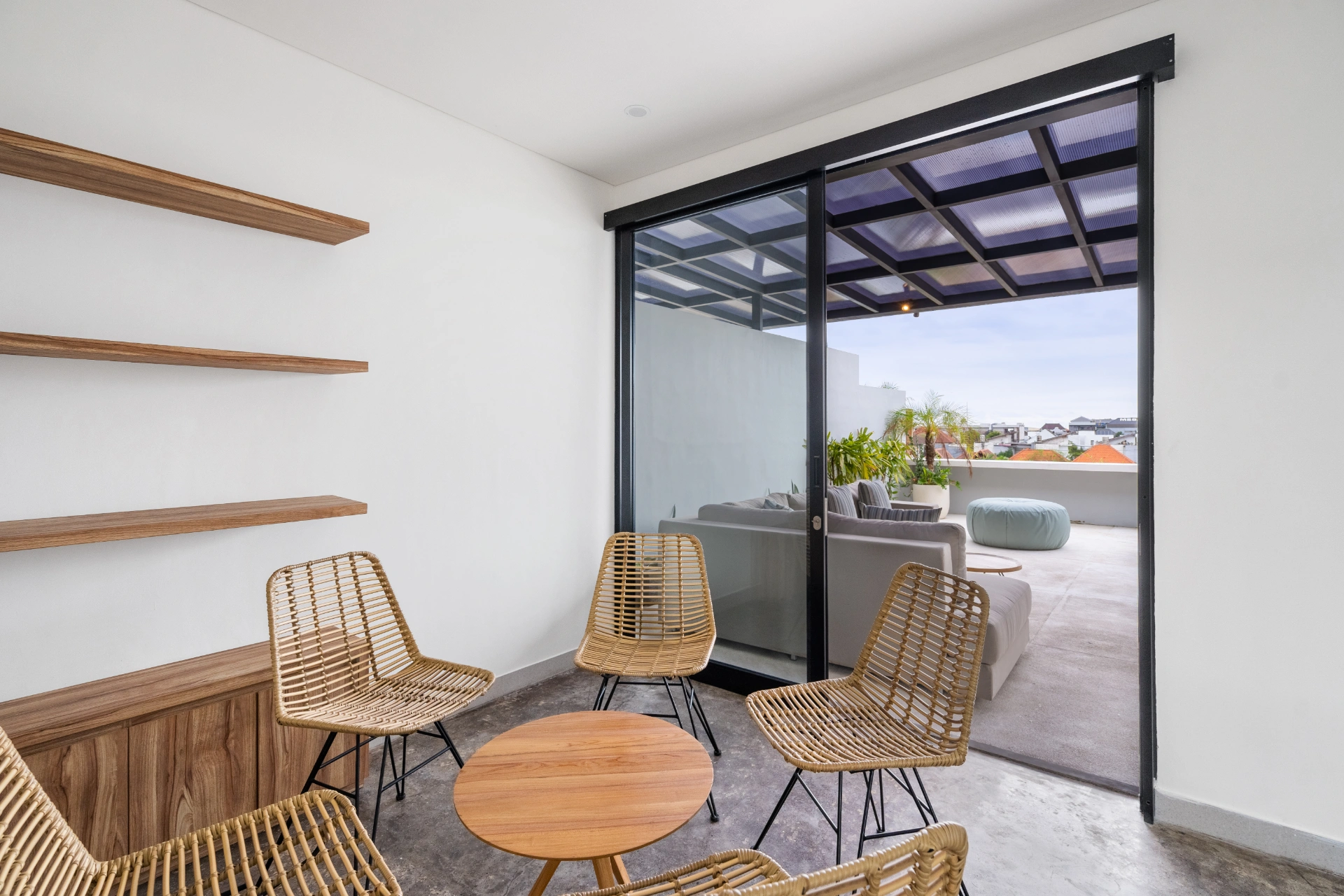 Berawa Townhouse 7 - 2BR Paddy Views Villa – Rooftop Jacuzzi — image 2