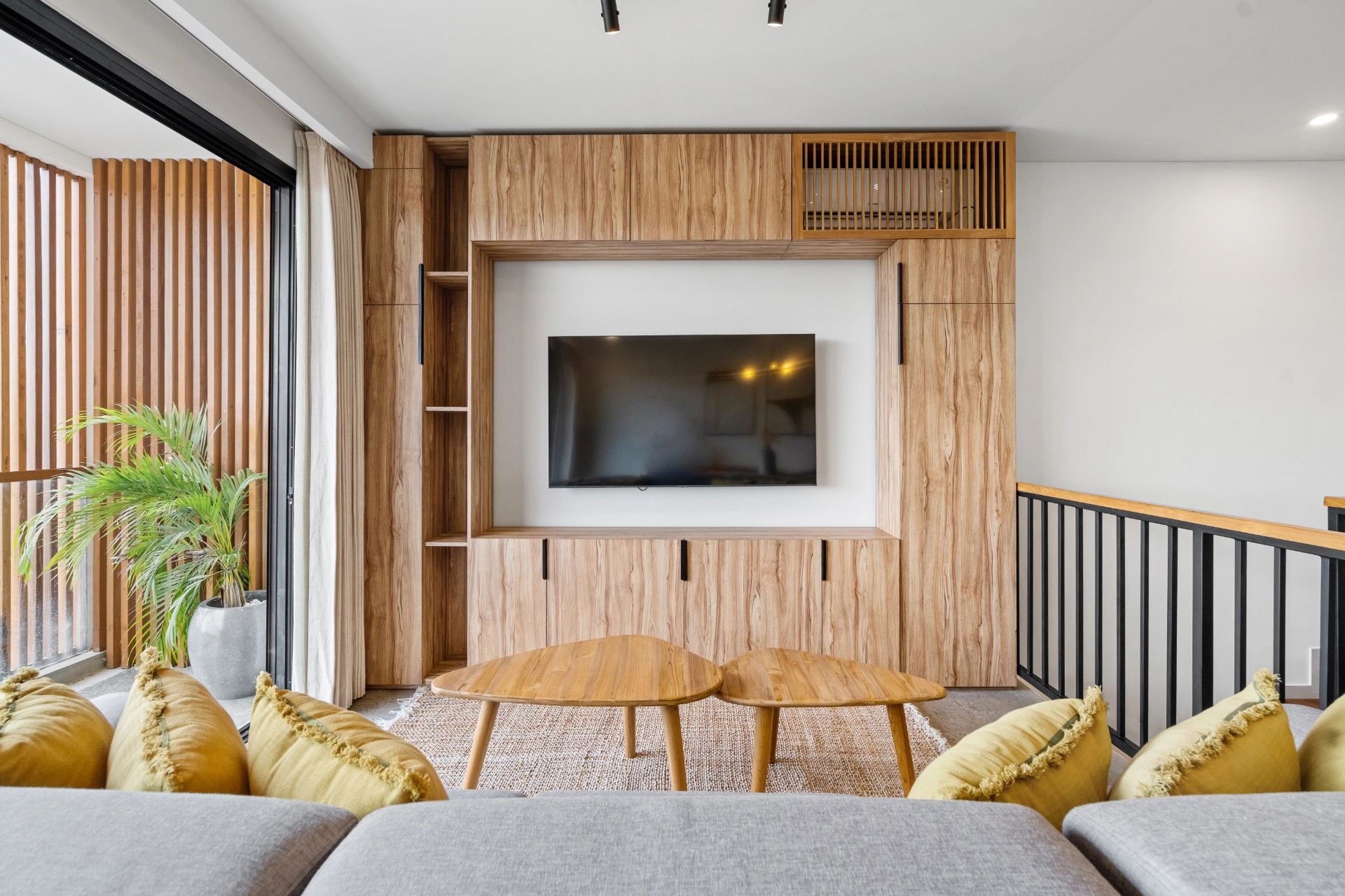Berawa Townhouse 7 - 2BR Paddy Views Villa – Rooftop Jacuzzi — image 4