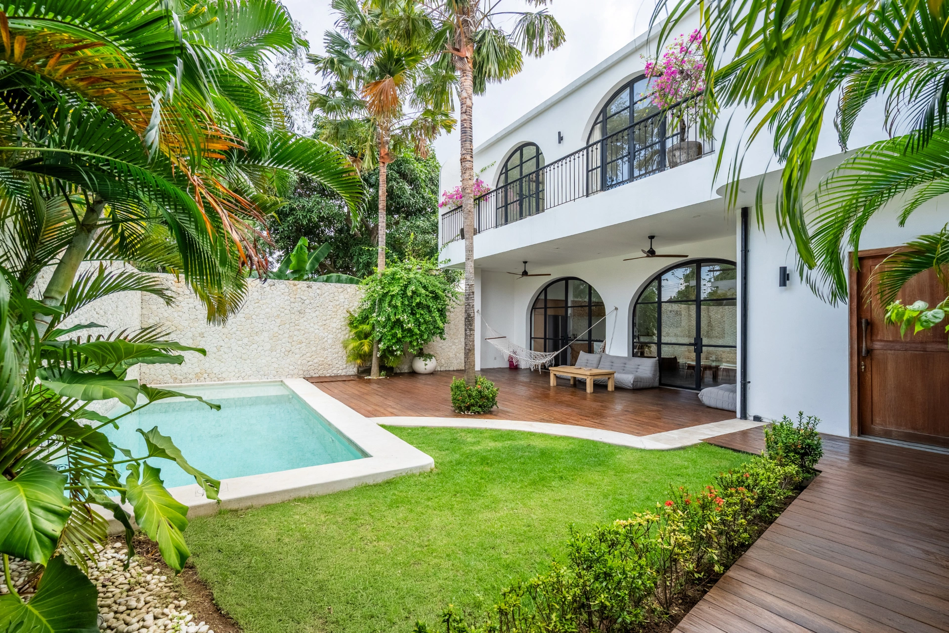 BIANCA - Luxe 4BR Canggu | Pool Near Berawa Beach