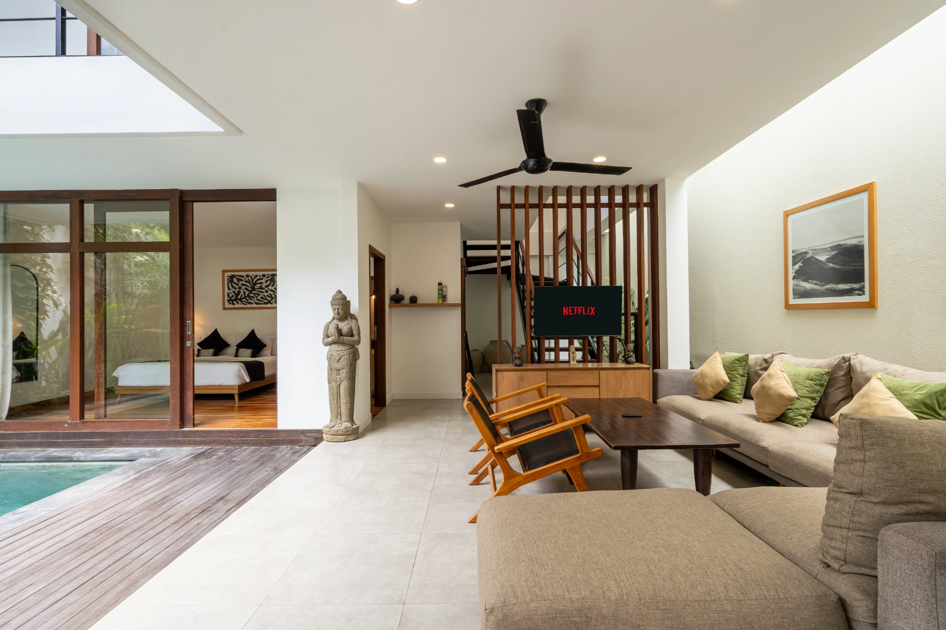 GREEN MOON 1 - Designer 4BR Villa | Near Berawa Beach & Pool — image 3