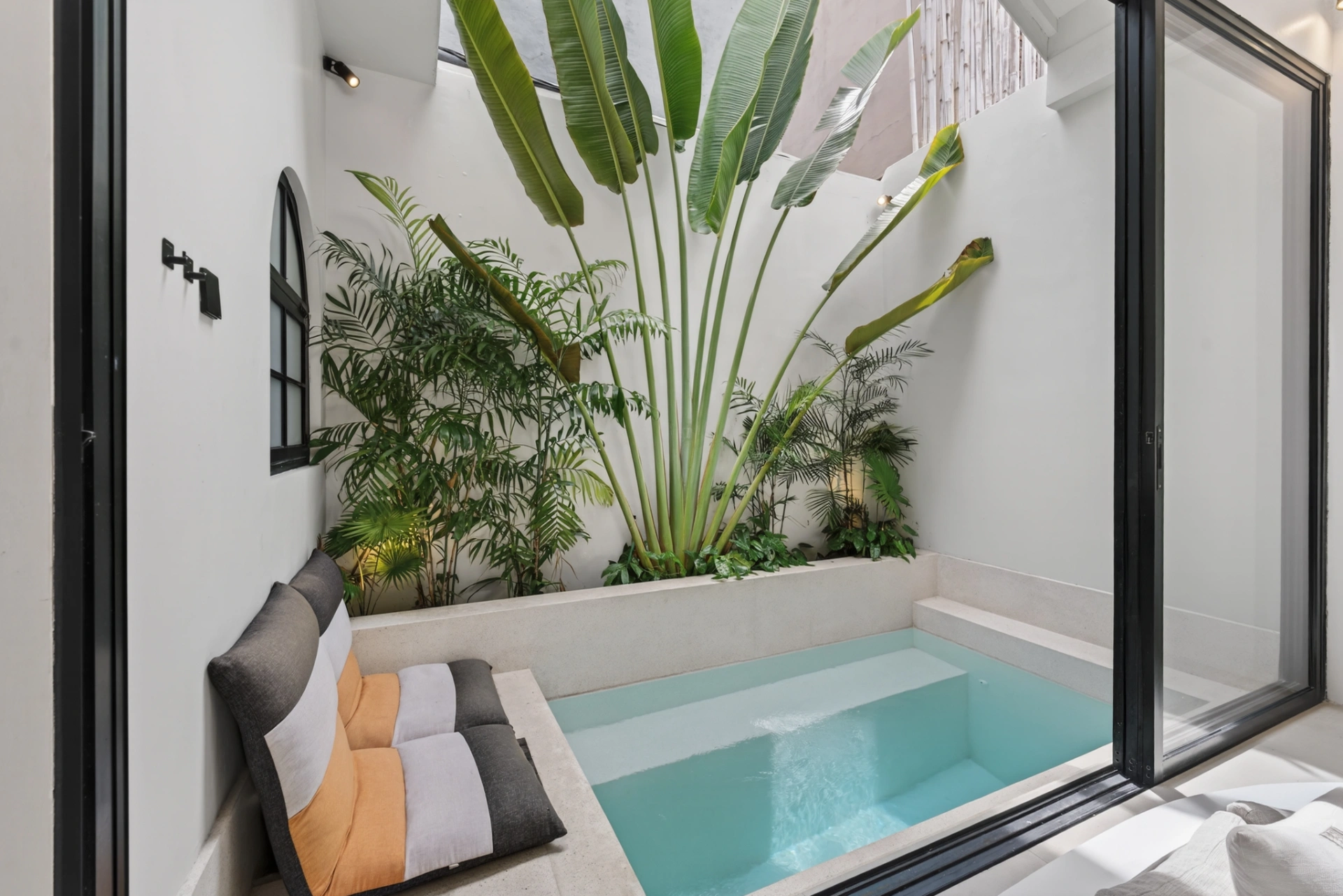 Villa Ladam: Cozy 2BR W/Private Pool in Berawa