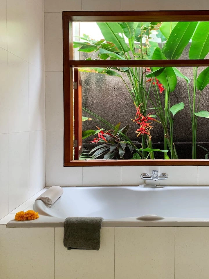 Villa For Rent 3 Bed In Pererenan Badung Bali PO-4035 — image 3
