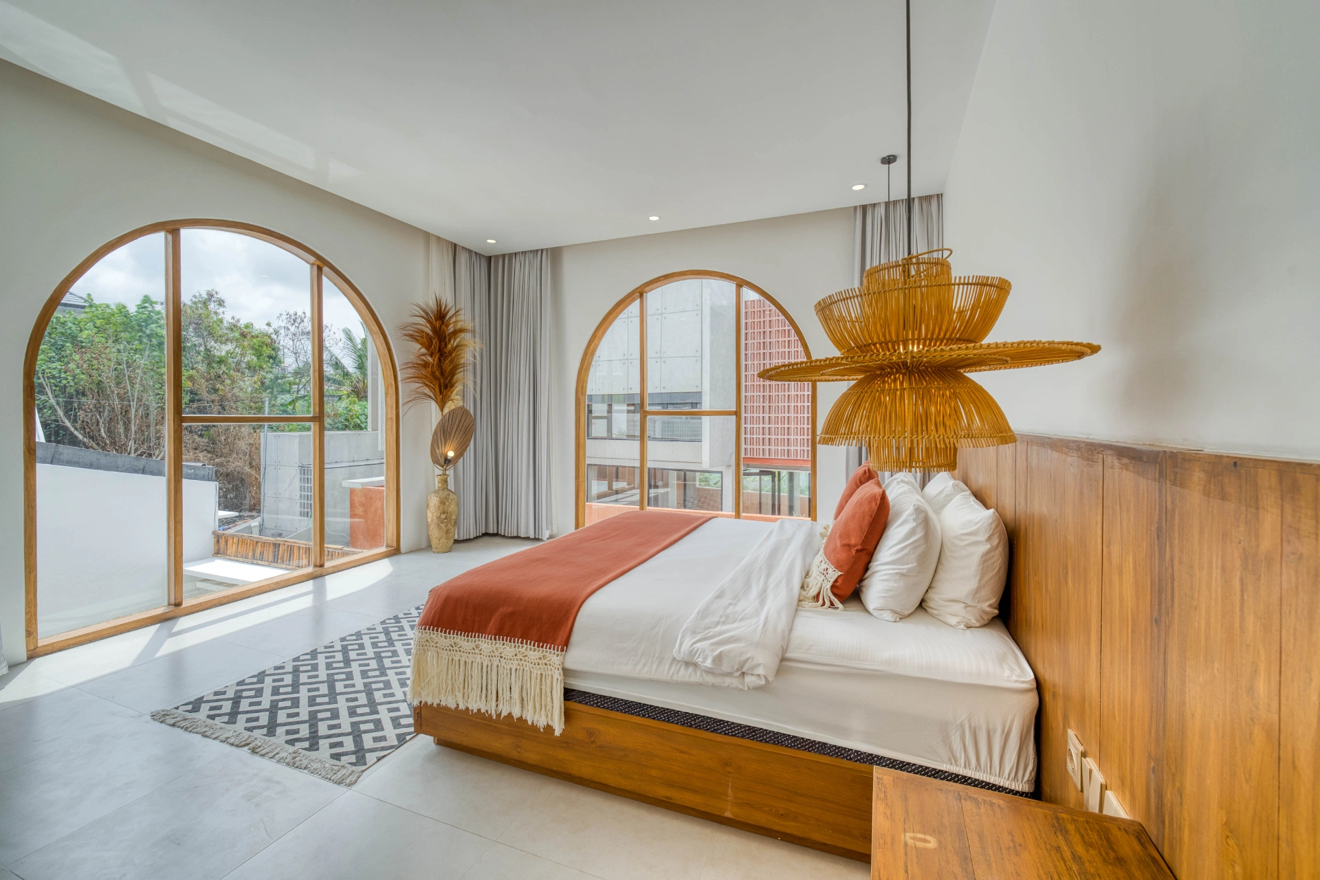 Tropical Villa 2 – 2BR Modern Escape in Berawa — image 4