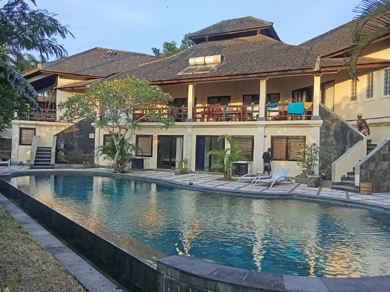 Villa Tumbak Bayuh–5 Bedroom Villa with Expansive Garden & Pool in Tumbak Bayuh — image 1