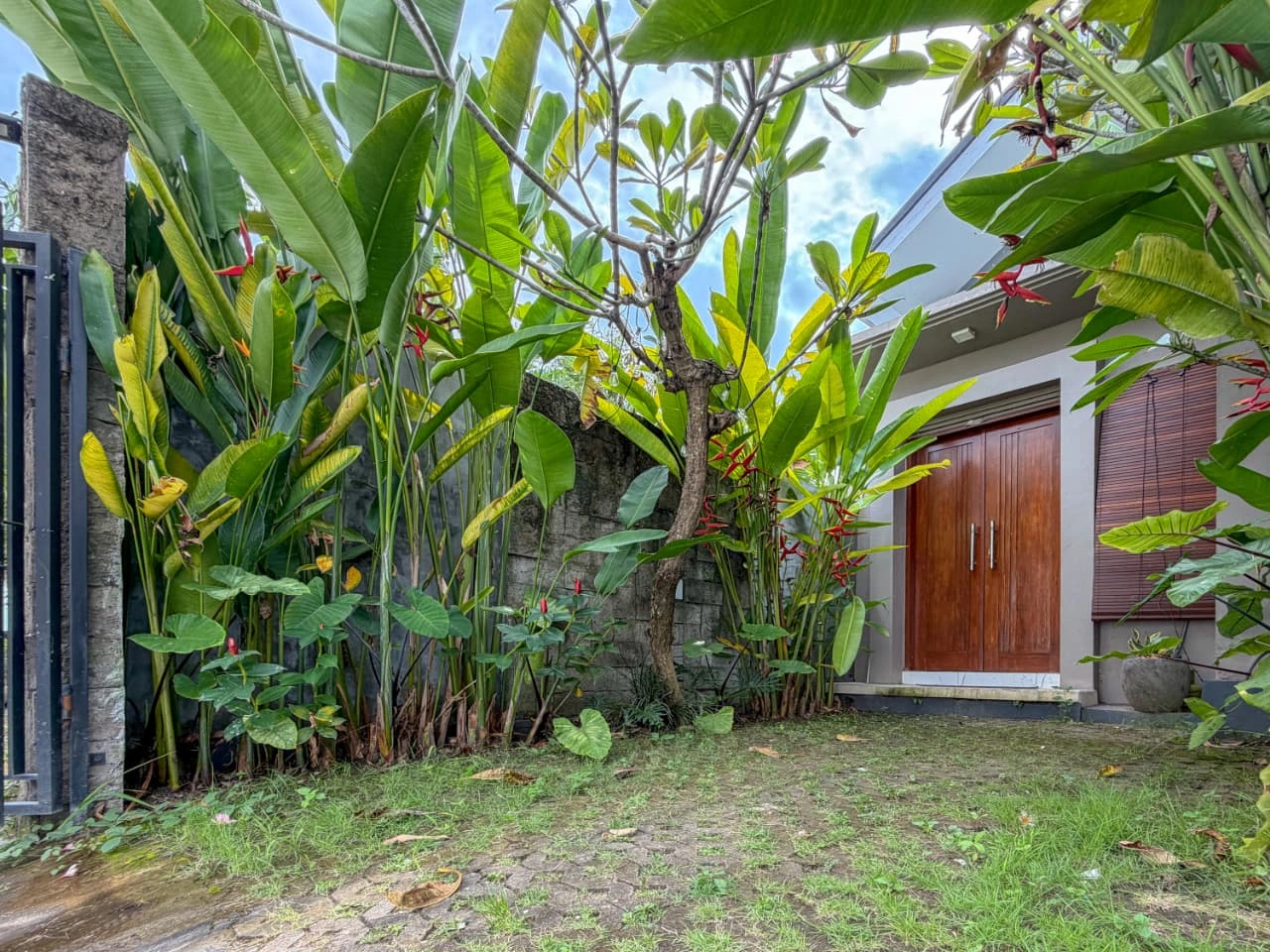 Serene 1 Bedroom Villa Sukawati - Gianyar — image 3