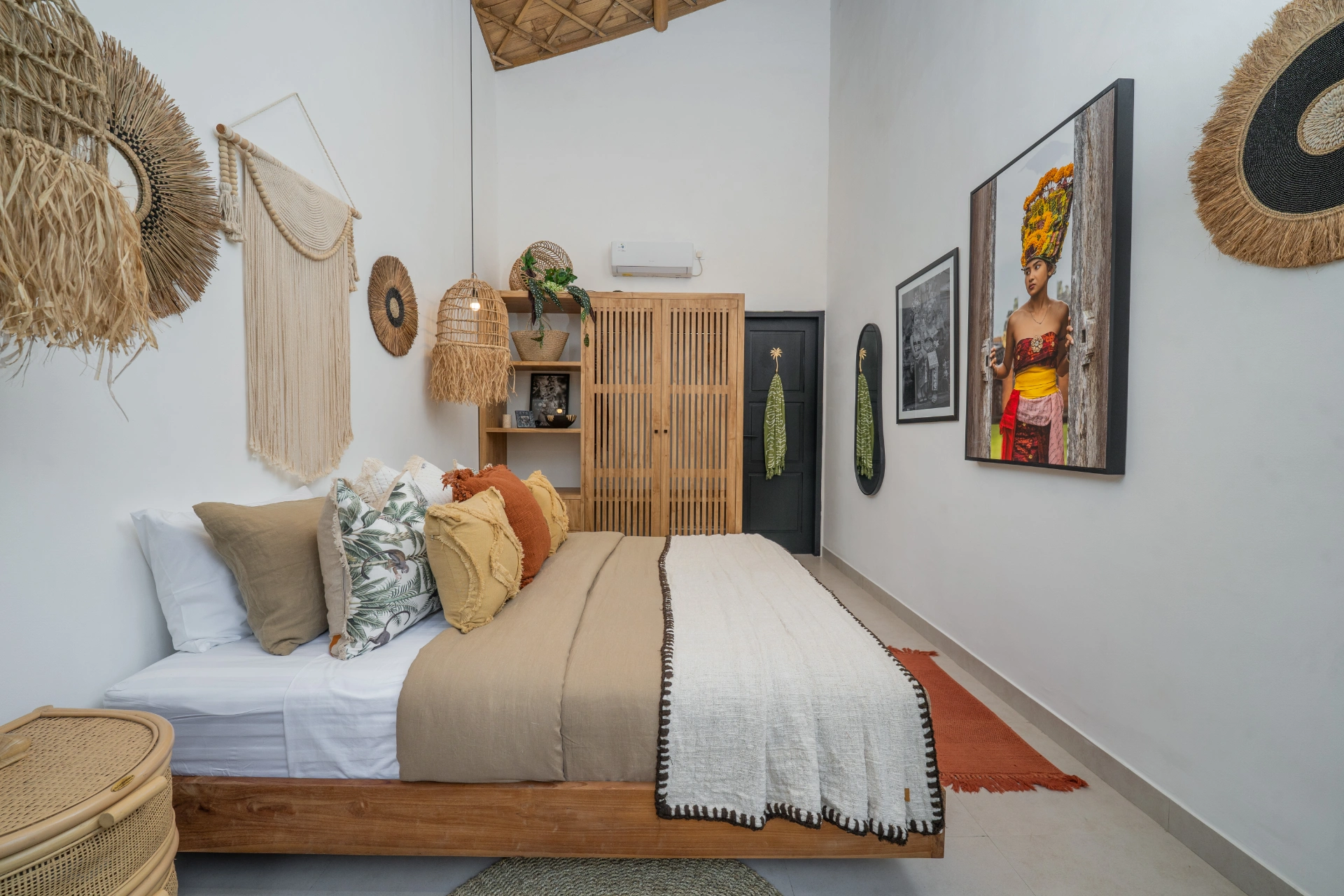 Villa Bergaya – 2BR Brand New Chic Oasis in Berawa — image 3