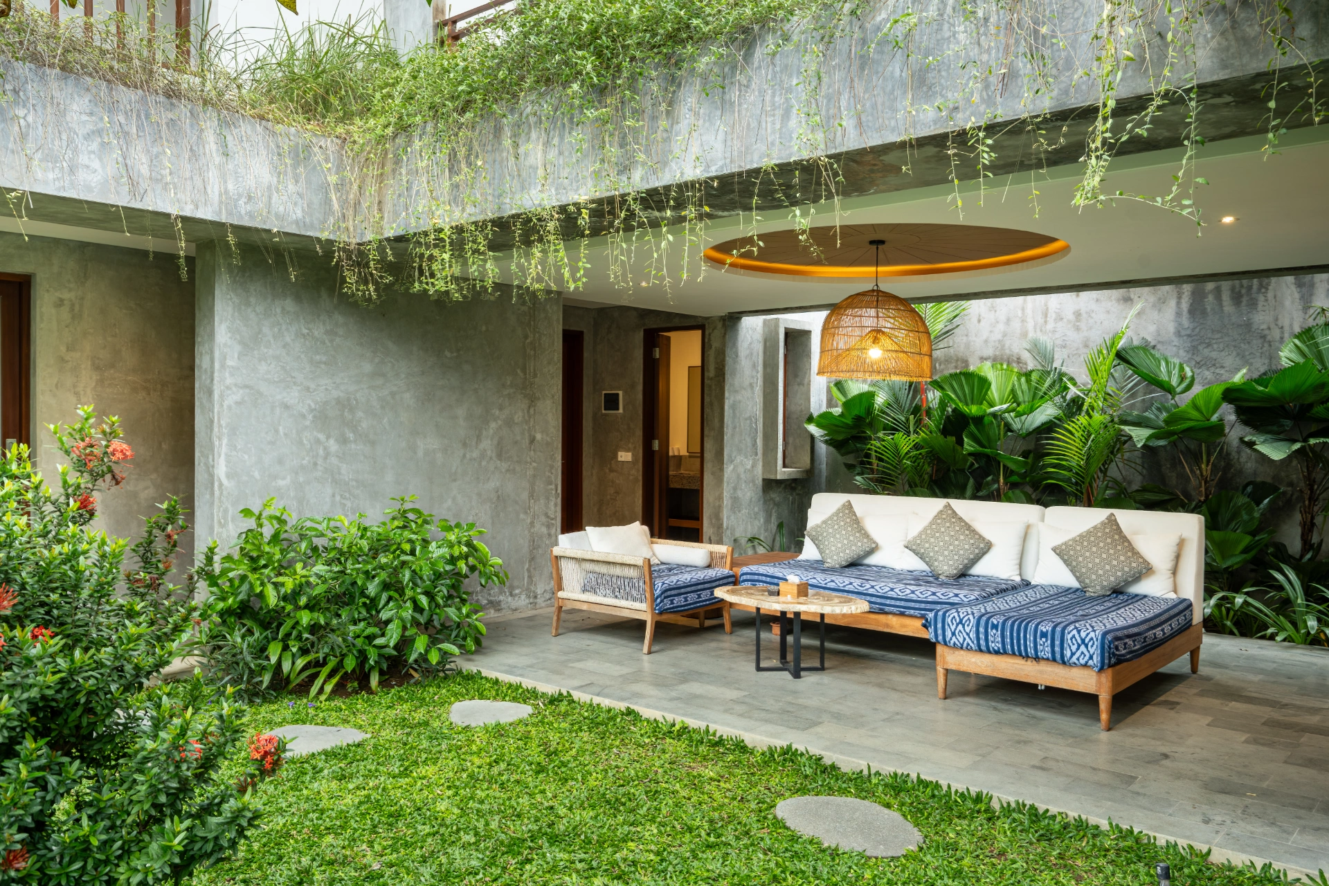 Just Residence - 3BR Beautiful Villa | Work-Space & Nature View — image 3